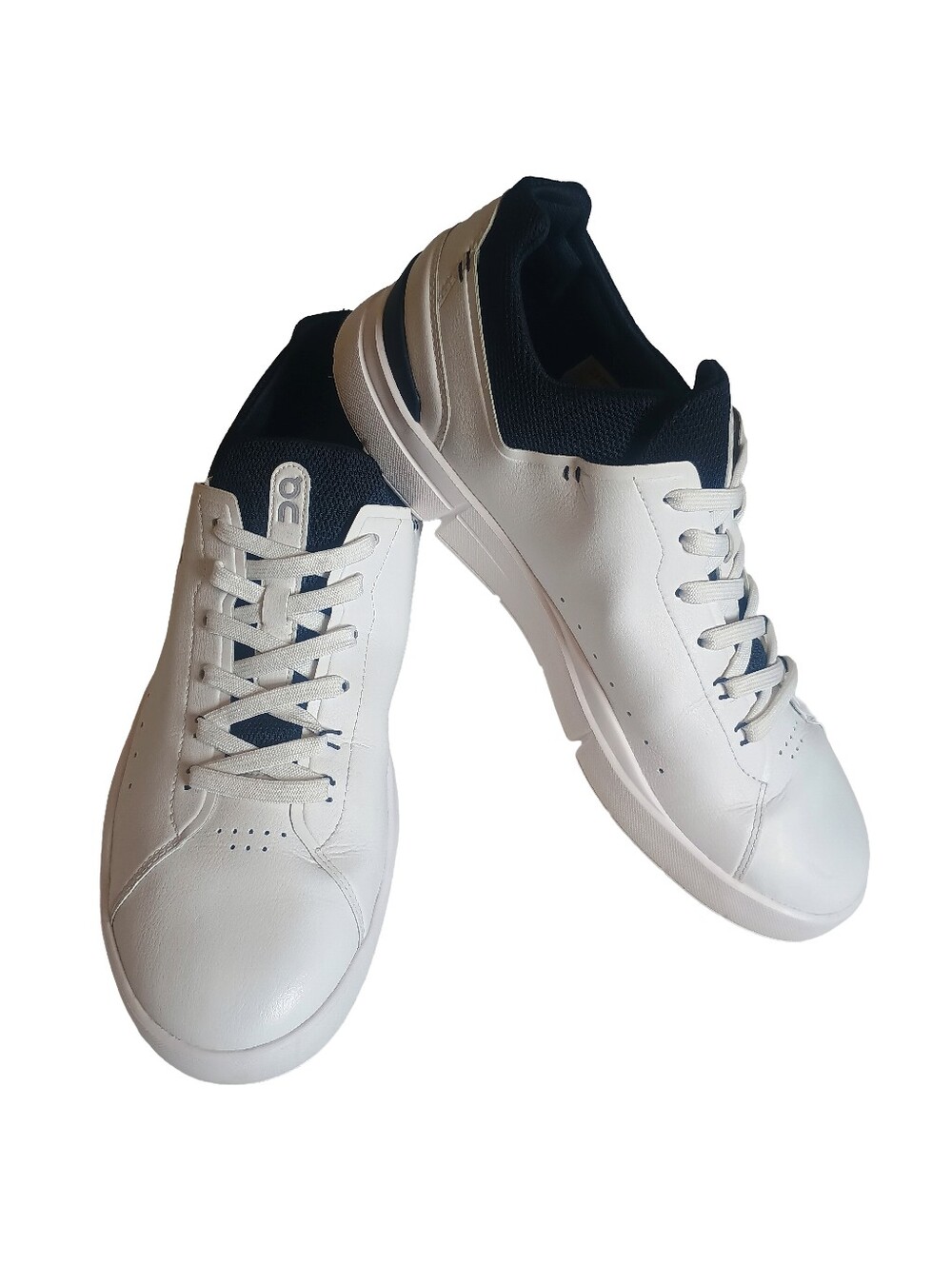 ON Running NWOT The Roger Advantage Shoes, White/Midnight Mens Size:11